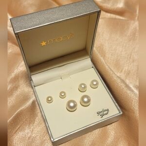 Pearl Earring Set